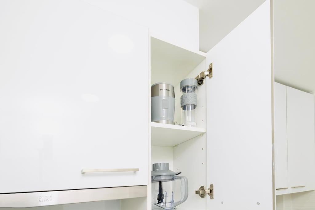 Modern 3 Bedroom Flat In ลิสบอน ภายนอก รูปภาพ