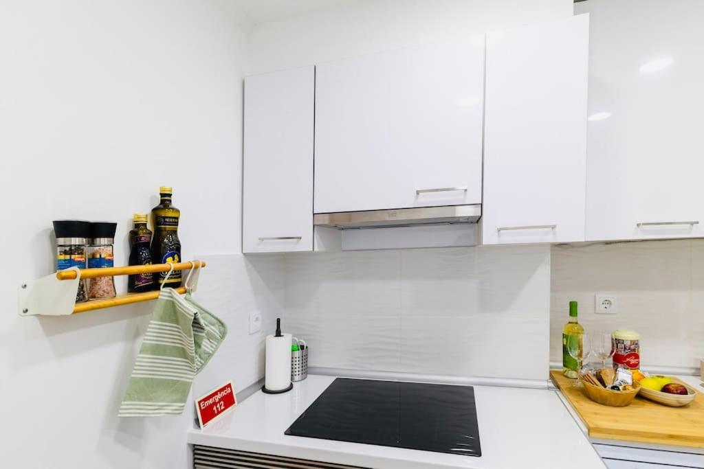 Modern 3 Bedroom Flat In ลิสบอน ภายนอก รูปภาพ