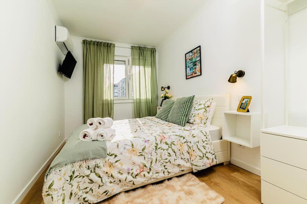 Modern 3 Bedroom Flat In ลิสบอน ภายนอก รูปภาพ