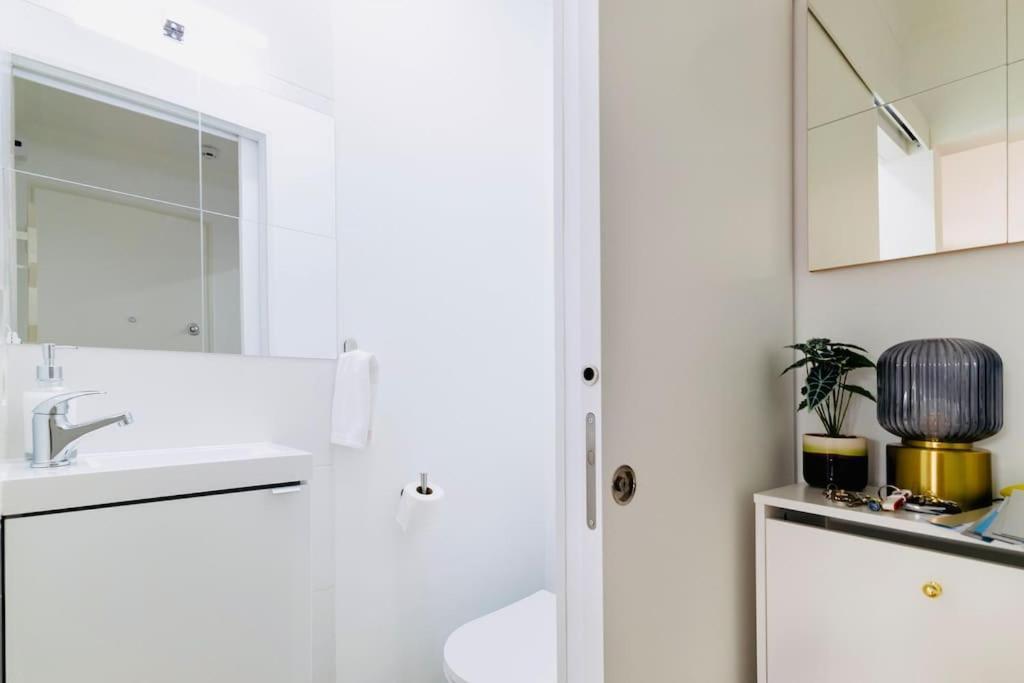 Modern 3 Bedroom Flat In ลิสบอน ภายนอก รูปภาพ